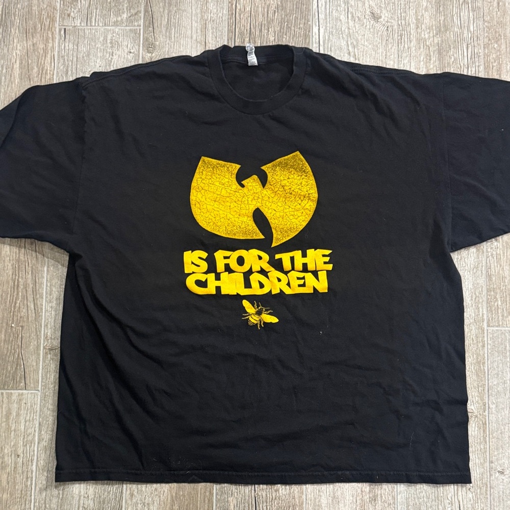 Black Wu-Tang Size 3XL T- Shirt with Yellow